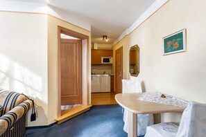Dining - Apartment 'Type D' (Attendorn)