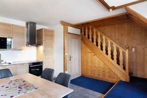Dining - Holiday Apartment 'Type B' with Wi-Fi (Attendorn)