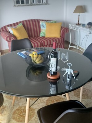 TV - Holiday Home in El Pris terrace and views (Tacoronte)