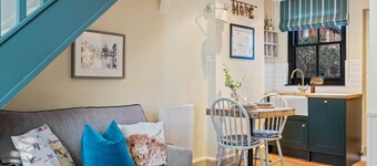 Maple Cottage in Henley
