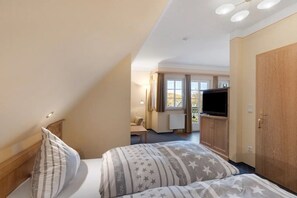 Room - Room 'Luxury Room' with Wi-Fi (Attendorn)