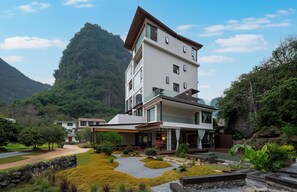 Exterior - Hidden Valley Hotel (Guilin)