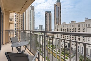 Property grounds - Elegant 3 Bedrooms with Assistant Room, Mins. Drive to Ras Al Khor Wildlife Sanctuary - Harbour Views Tower 2, Dubai Creek Harbour (Dubai)
