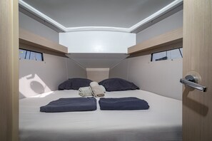 2 bedrooms - Sun-Kissed Sailing Adventure in the Ionian Islands, Lefkada (Lefkada)