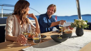 Outdoor dining - Sun-Kissed Sailing Adventure in Split, Croatia (Split)