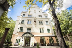 Exterior - Garner Hotel Berlin Messe by IHG (Berlin)