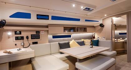 Caribbean Dream: Sun-soaked Sailing Adventure from Tortola, Islas Vírgenes Británicas