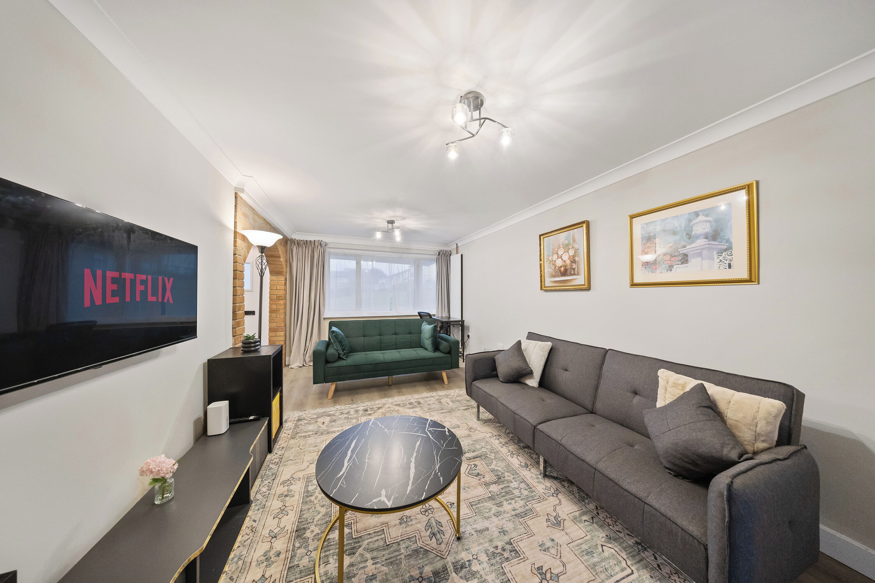 Charming 3-bedroom House With Superfast Wi-fi & Pool Table In Delightful Chatham - Maidstone