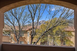 Interior - 2nd floor includes many personal touches and upgrades making a Perfect rental (Tucson)