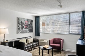 1 Schlafzimmer, Bügeleisen/Bügelbrett, Bettwäsche