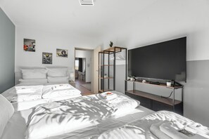 2 bedrooms, iron/ironing board, travel cot, free WiFi - Premium | 12 people| fully equipped | 2 min Central Station (Duisburg)