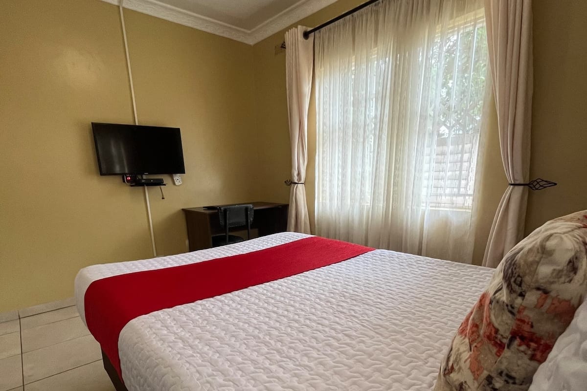 Family Cottage, Kitchen, Garden View