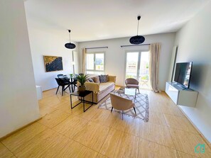 Living area - Prestige: Luxurious 120m2 next to UN offices Lac2 (Tunis)