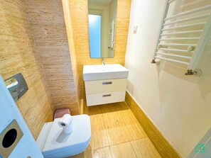 Bathroom - Prestige: Luxurious 120m2 next to UN offices Lac2 (Tunis)