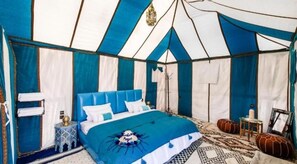 Deluxe-Zelt, Blick auf die Wüste