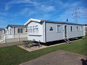 Exterior - My Spacious Kentish 3-room Van (Westgate-on-Sea)