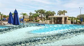 Pool - Spacious Vacation Home with Pool & Jacuzzi Near Disney (Kissimmee)