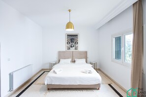 Room - The Perfect Flat: Sea side, central, luxurious (Marsa)