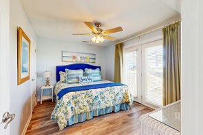 3 quartos, ferros/tábuas de passar roupa, Wi-Fi, roupa de cama