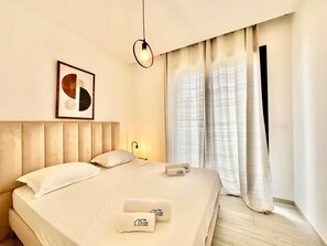 2 sovrum, strykjärn/strykbräda, resesäng och sängkläder