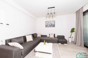 TV - Residence Malaga B13 New & cosy 1bd in La Marsa (Sidi Daoud)