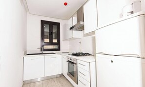 Private kitchen - Residence Malaga B13 New & cosy 1bd in La Marsa (Sidi Daoud)