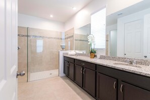 Hair dryer, towels - Wonderful 6 Bd w  Game Room and Pool   Solara Resort 8991 (Kissimmee)