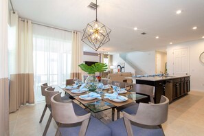 Dining - Wonderful 6 Bd w  Game Room and Pool   Solara Resort 8991 (Kissimmee)