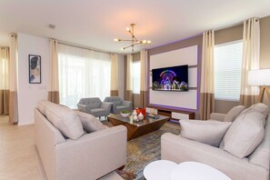 TV, DVD player, stereo, offices - Wonderful 6 Bd w  Game Room and Pool   Solara Resort 8991 (Kissimmee)