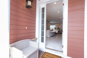 Interior - Gorgeous 4 Bedroom Family Friendly Close to Disney 7573 (Kissimmee)