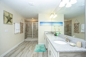 Hair dryer, towels - Luxury 5Bd w  Jacuzzi   Pool Near Disney   5528 (Davenport)