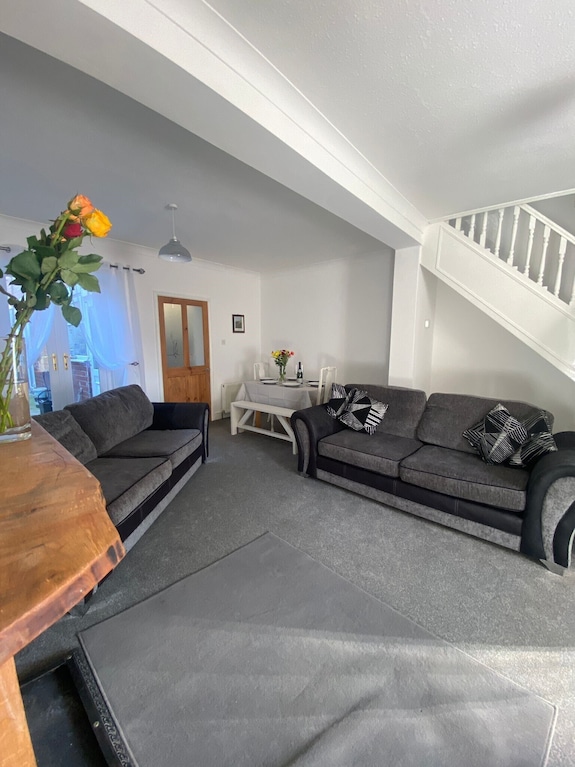 Serene 3-bedroom Cottage In Lovely Pocklington Perfect For Relaxing - Yorkshire