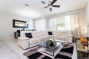 TV, DVD player, stereo, offices - Four Bedrooms TownHome Close to Disney 5162A (Kissimmee)