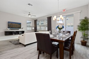 Dining - Four Bedroom GameRoom Compass Bay Resort 5128A (Kissimmee)