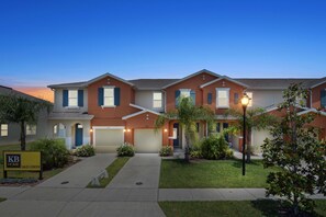 Exterior - Stunning 4Bd Sleeps9 w Jacuzzi Close to Disney   Compass Bay 5113 (Kissimmee)