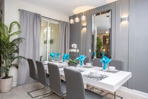 Dining - Sanitized  Gorgeous Family Getaway 4Bd Home w  Pool Close to Disney 4983 (Kissimmee)