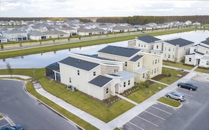 Exterior - Fantastic Eight Bedrooms SF w  Screened Pool at Storey Lake Resort 2887 (Kissimmee)