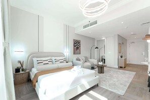 Iron/ironing board, WiFi, bed sheets - Free housekeeping visits during your stay - StayShort - Stunning Studio in Business Bay that Sleeps 2! (Business Bay)