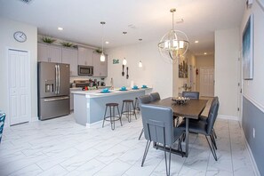 Dining - Wonderful 5 Bedroom w  Pool Close to Disney 4801 (Kissimmee)