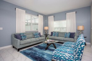 TV, DVD player, stereo, offices - Wonderful 5 Bedroom w  Pool Close to Disney 4801 (Kissimmee)