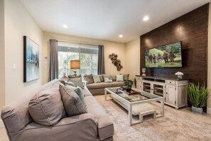 TV, DVD player, stereo, offices - Wonderful 8 Bd w Pool   Spa at Encore Resort Close to Disney 461 (Kissimmee)
