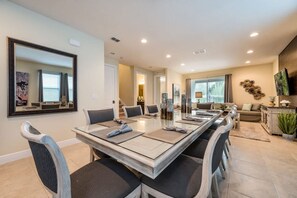 Dining - Wonderful 8 Bd w Pool   Spa at Encore Resort Close to Disney 461 (Kissimmee)