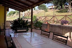 Outdoor dining - Agriturismo Montedoro - Maria (Montefiascone)