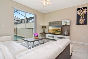 Desk, iron/ironing board, free WiFi, bed sheets - Four Bedroom close to Disney w  Pool 4898 (Kissimmee)