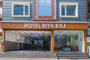Exterior detail - HOTEL RIYA RAJ (Haridwar)