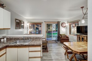 Interior - Wildwood Suites 106 in Breckenridge (Breckenridge)