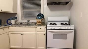 Apartment, 2 Schlafzimmer | Eigene Küche