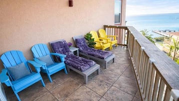 Apartment, 2 Bedrooms | Property grounds