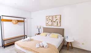 2 Schlafzimmer, Bügeleisen/Bügelbrett, Bettwäsche
