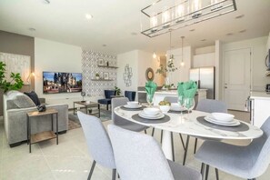 Dining - Cozy 3Bd Close to Disney   Enclave 1021 (Davenport)